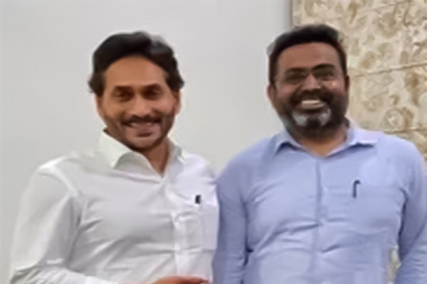 mohan sai dutt as jagan new advisor