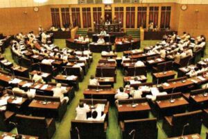 ఇదేం రాజకీయం: అసెంబ్లీ అంటే భయపడుతున్న విపక్షాలు