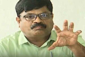 పోలీసు సంఘాలకు రాజకీయ ప్రకటనలెందుకు?