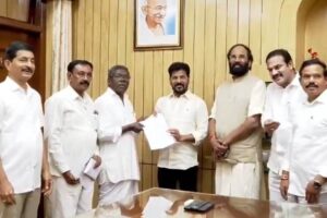 సీఎం రేవంత్ ను కలిసిన గుమ్మడి నర్సయ్య