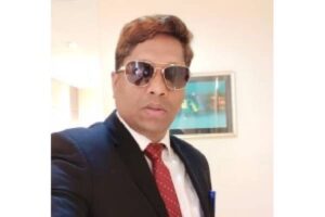 రూ.70లక్షల లంచంతో దొరికిన దొరికిన IRS ఆఫీసర్ – మాజీ ఎమ్మెల్యే కొడుకు !