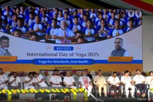యోగాంధ్ర  సక్సెస్ : చంద్రబాబు ప్రణాళిక – లోకేష్ పర్యవేక్షణ