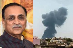 అహ్మదాబాద్‌లో ఫ్లైట్ క్రాష్ – ప్రయాణికుల్లో గుజరాత్ మాజీ సీఎం !
