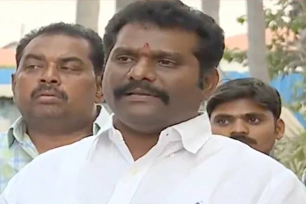 వైసీపీకి రాజీనామా చేసినా కరెంట్ బిల్లు కట్టాల్సిందే గిరి !