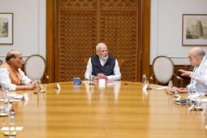 కేంద్ర కేబినెట్ భేటీలో లోకేష్‌పై మోదీ ప్రశంసలు!