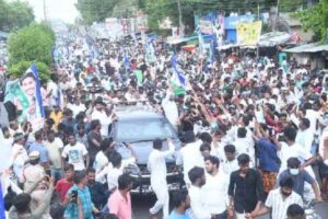 పొలిటికల్ ట్రాప్‌లో పేదలు – ప్రాణాలూ బలి !