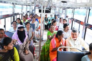 పండగలా ప్రారంభమైన మహిళలకు ఉచిత బస్సులు !