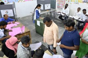 జూబ్లిహిల్స్ పోలింగ్ ప్రశాంతం – బీఆర్ఎస్‌లో అపనమ్మకం !