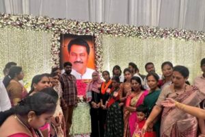 గోపీనాథ్ కుటుంబంతో రాజకీయ ఆటలు !