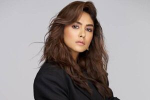 క్రికెటర్ తో డేటింగ్: హీరోయిన్ ఫైర్