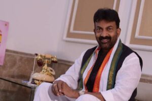 తెలంగాణ కాంగ్రెస్ నేత – తమిళనాడులో కుల రాజకీయాలు