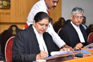 హైకోర్టు న్యాయమూర్తిగా జస్టిస్ లిసా గిల్ ప్రమాణం!