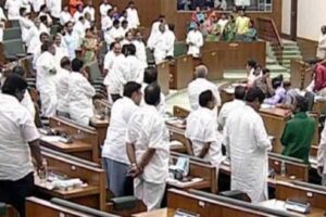 సమస్య  సర్టిఫికెట్ హిందువులతోనే !