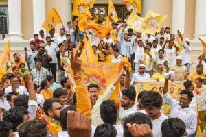 టీడీపీ@44:  పసుపు కోట.. కార్యకర్తలే  వెన్నెముక!