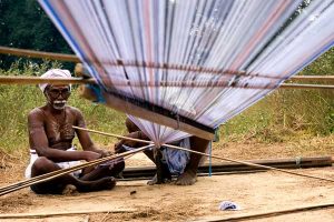 Naidu extends debt waiver to weavers