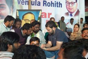 Rahul Gandhi joins the Mass Hunger Strike at HCU