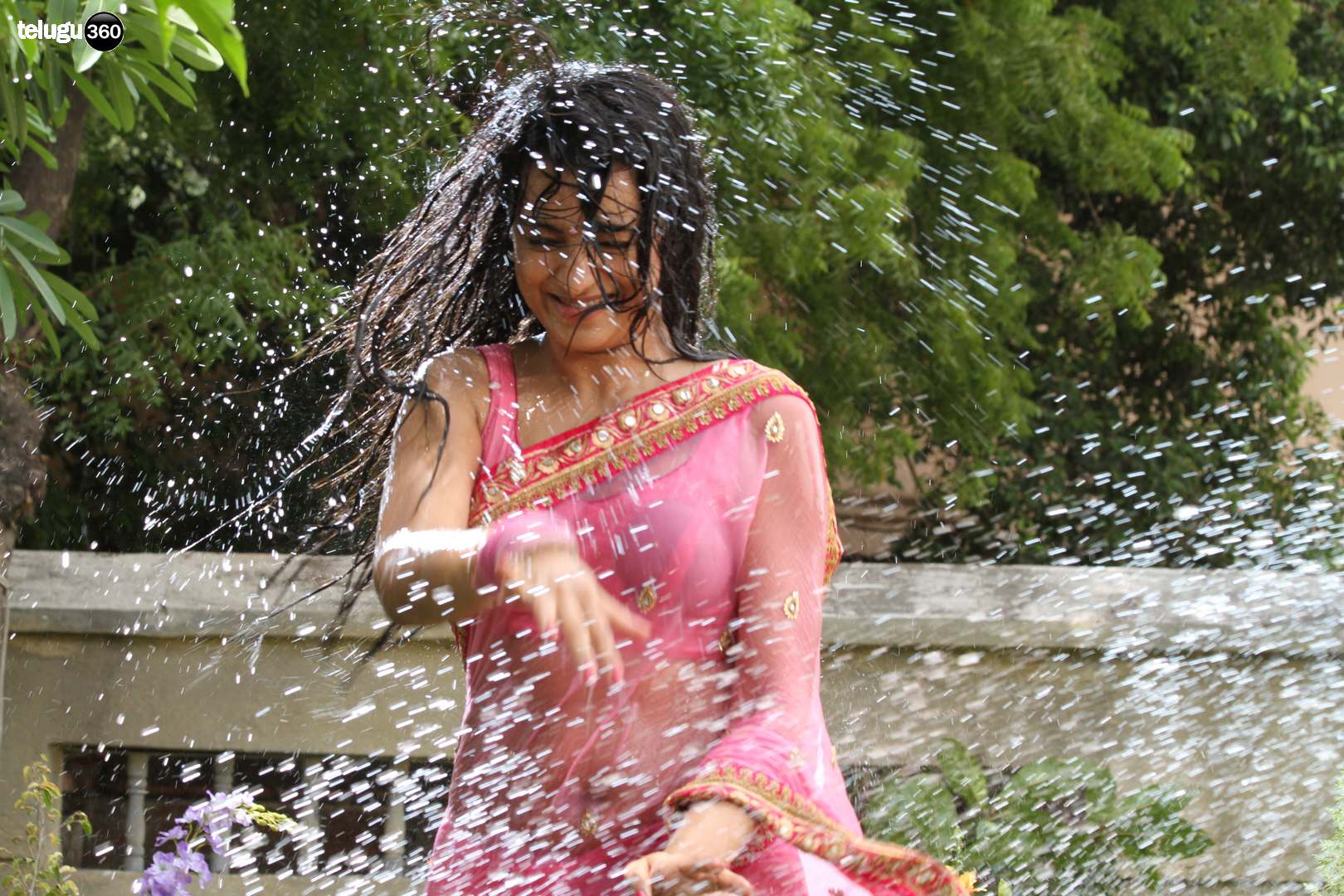 trisha-stills-14.jpg