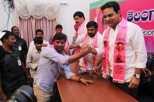 Entire population of Hyderabad is with TRS: KTR