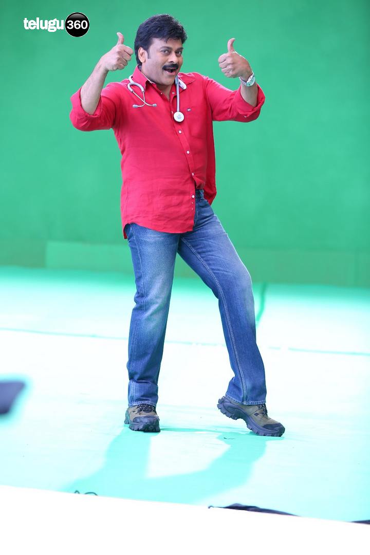 Chiranjeevi-shoot-for-Cine-MAA-Awards-1.