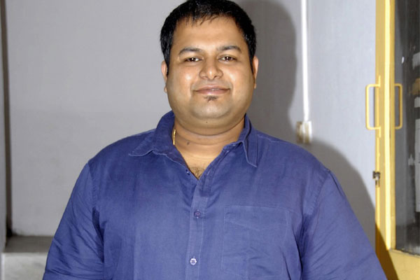 Thaman's cameo in Thikka