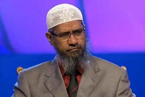 Zakir slaps defamation suit against Arnab & Co