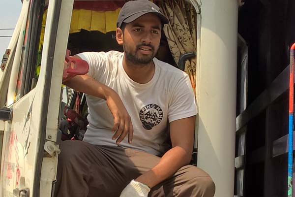 Intinta Annamayya fame Revanth makes documentary on rebuilding Nepal