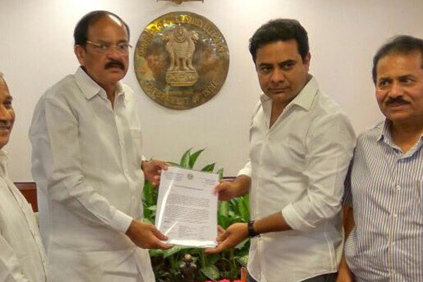 KTR meets Venkaiah Naidu