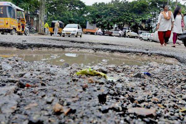 dust on city roads, Hyderabad, GHMC, rains in Hyderabad, sanitation wing