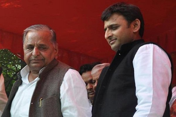 Akhilesh sacks Shivpal, three other ministers