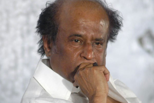 Rajinikanth moves to USA for health treatment