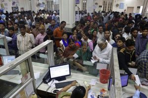 Huge rush at banks, dried ATMs seen on 10th day too