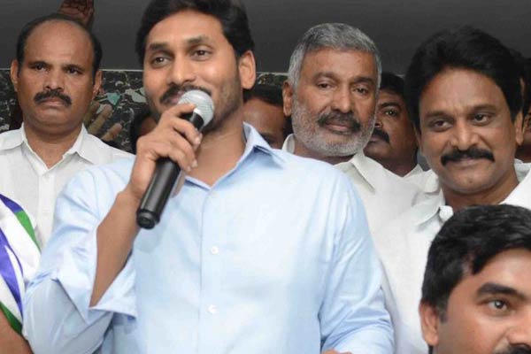 Jagan to meet Governor on demonetization