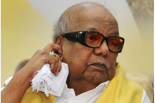 Karunanidhi preparing to handover party’s key to Stalin