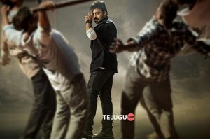 Khaidi no 150 readies for teaser treat