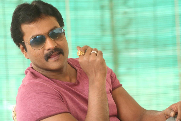 Sunil to play a key role in Pawan - Trivikram film