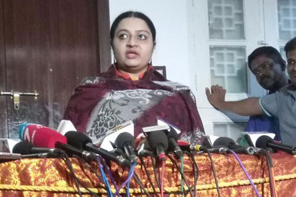 Jayalalithaa's niece Deepa mulls joining AIADMK , Deepa launch new political party, Tamil Nadu, J. Jayalalithaa