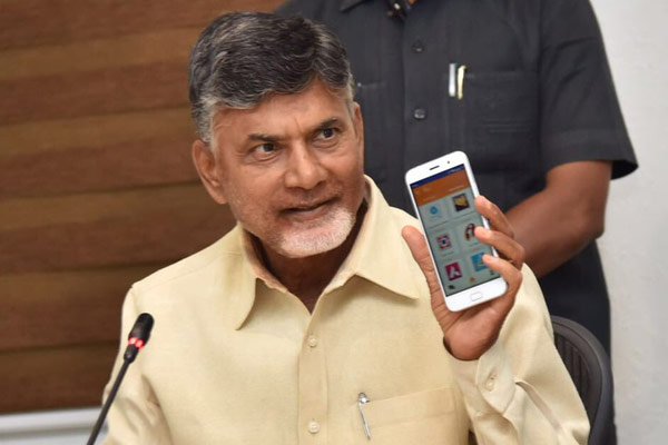 Give Rs 1,000 subsidy to buy smartphones Naidu's panel