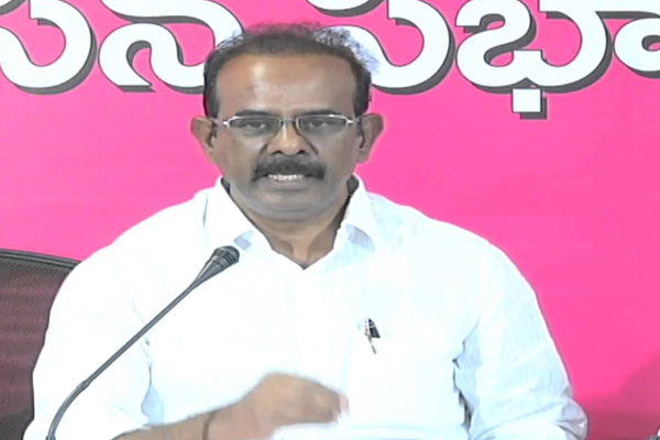 TRS MP Boora Narasiah Goud