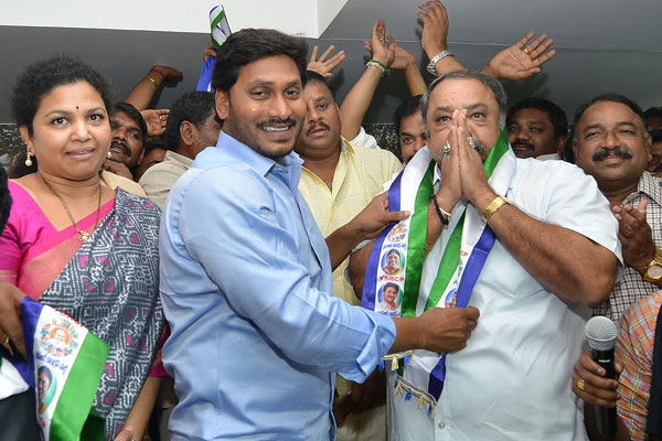 Gangula in YSRCP