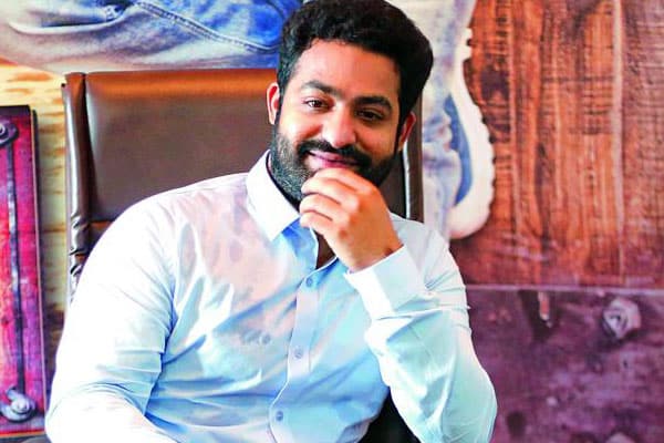 Tarak Laughs off on the Political Rumours