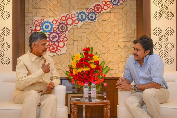 Chandrababu appreciates Pawan Kalyan for taking up Uddanam issue