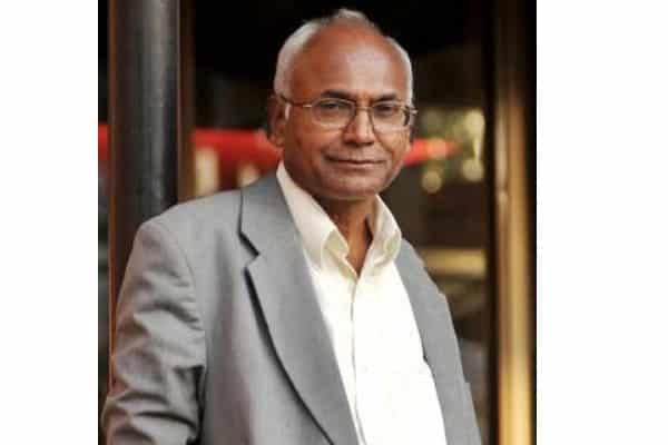 Ilaiah gets threat calls for his book ‘Samajika Smugglurlu Komatollu’