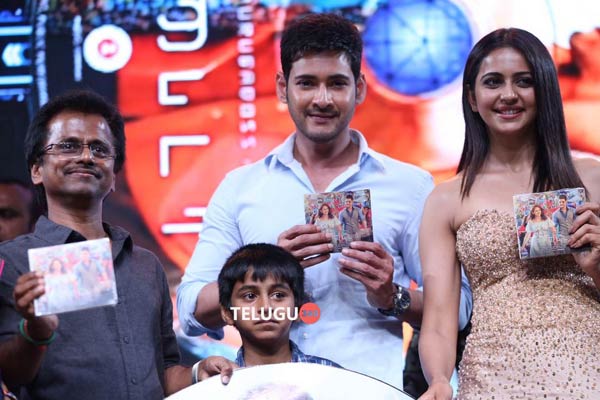 Mahesh gets a roaring reception in Chennai, SPYder audio unveiled