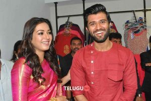 Vijay & Catherine launches KLM Fashion Mall
