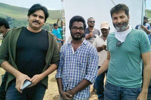 Trivikram wraps up Pawan's intro scenes