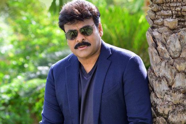 Chiranjeevi to US - to raise funds