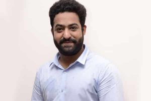 Happening beauty to romance Tarak?