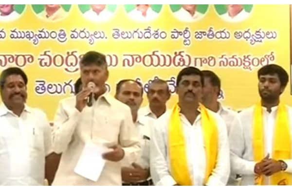 Kiran Kumar Reddy's brother joins TDP