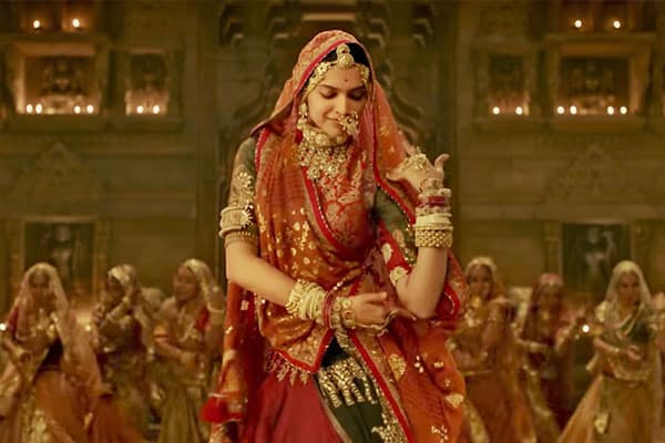 BJP leader raised the bounty on the heads of Bhansali and Deepika over Padmavati