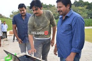 Pawan Kalyan Launches 2Countries Teaser